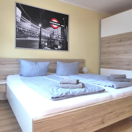 London 6 Pers Wifi In Der Near Lift Апартаменты